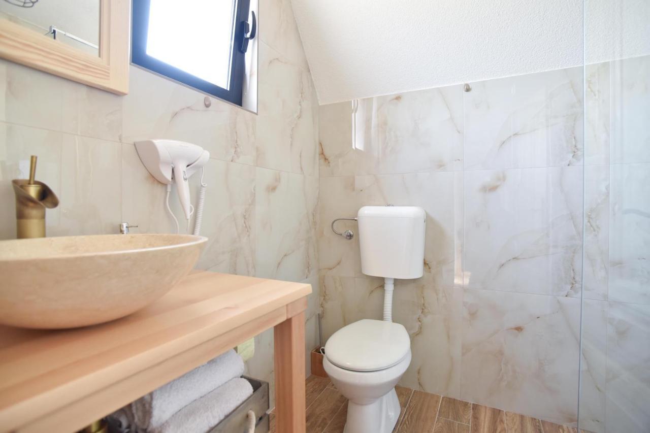 זבליאק Guest House Max מראה חיצוני תמונה